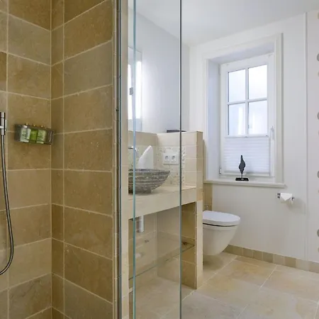 Royal בית נופש