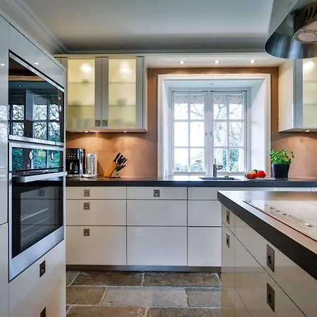 Royal בית נופש *